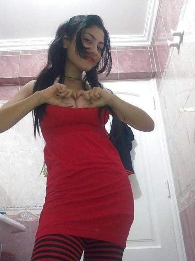 9P Egyptian girl
