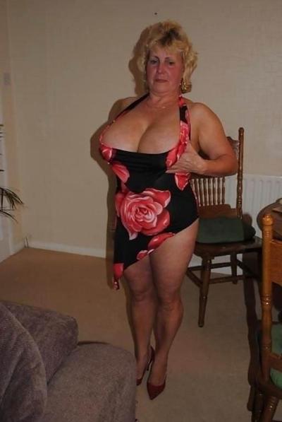 25P Fucking granny whore