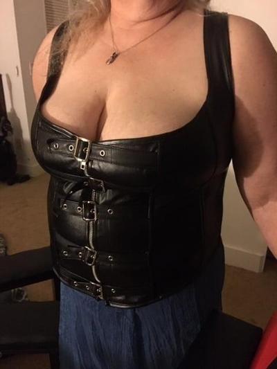 14P Mistress Victoria