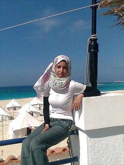 9P Arab woman with big chest 2
