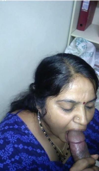 8P Policz hot mom simran suck a lund
