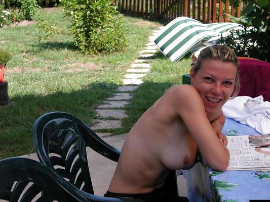 4P Nudist Woman