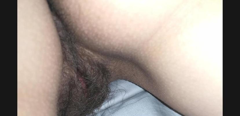 8P Wife wet hairy pussy