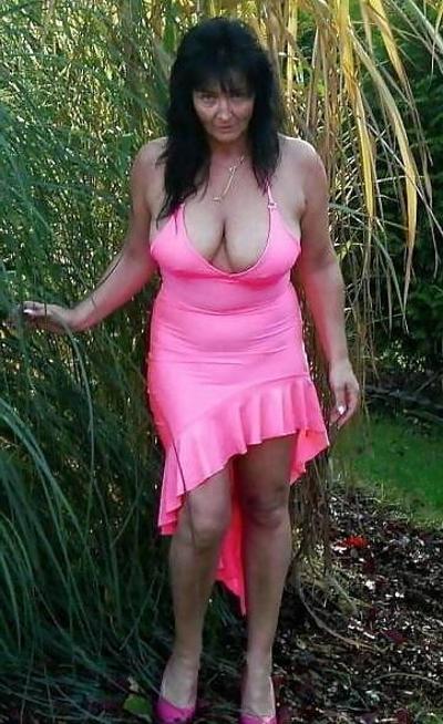 25P MATURES DRESSED LIKE SLUTS 38