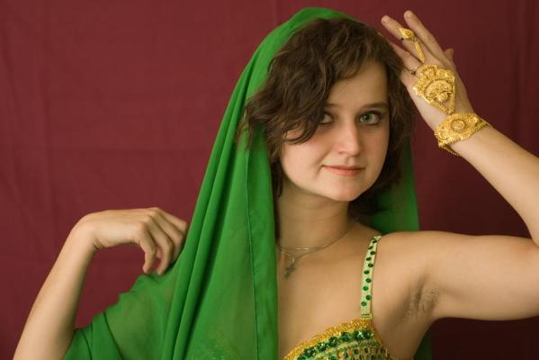 25P Belly Dancers