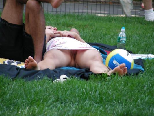 25P UPSKIRTS Incrível Parque Voyeur Mix