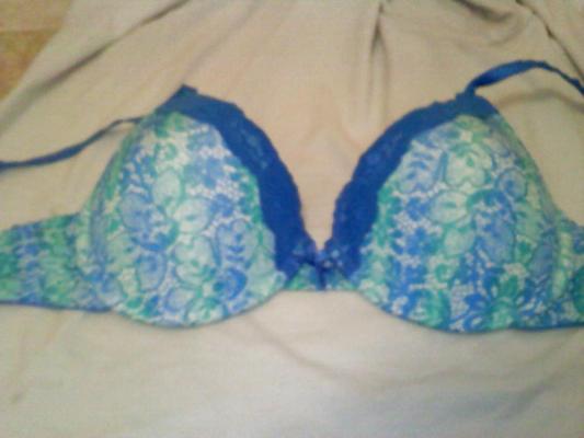 10P Gfs bra she wore yesterday