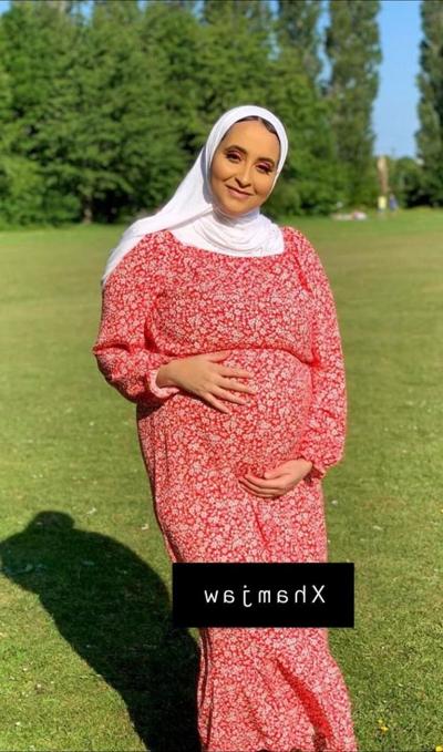 8P Pregnant Hijabi Slut 4