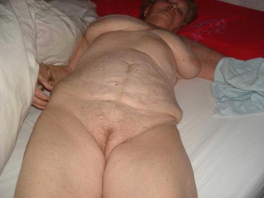 25P From MILF to GILF with Matures in between 265