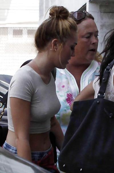 25P Miley Cyrus