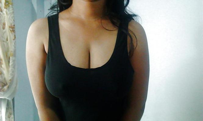 5P Huge indian boobs