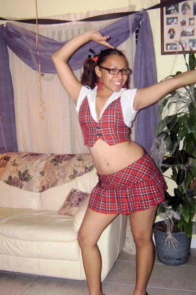 18P Écolière noire coquine