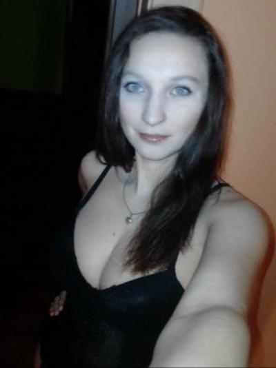 11P Lena25 sexy polish  model