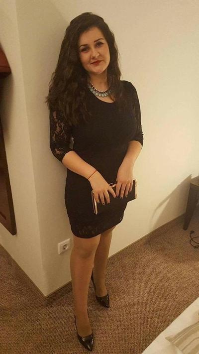 25P sexy females in tights pantyhose nylons 44
