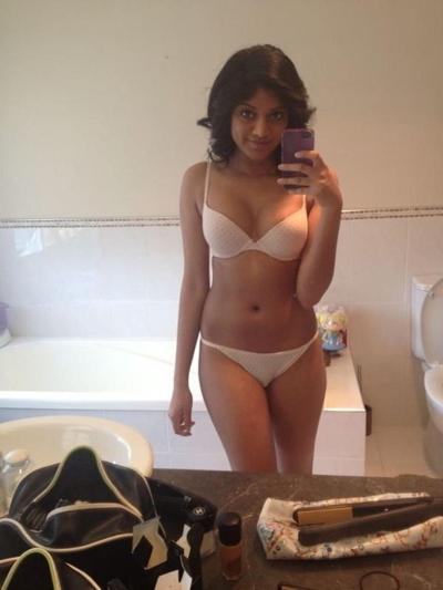 24P Juicy wet pussy hot babe nude selfies(116)