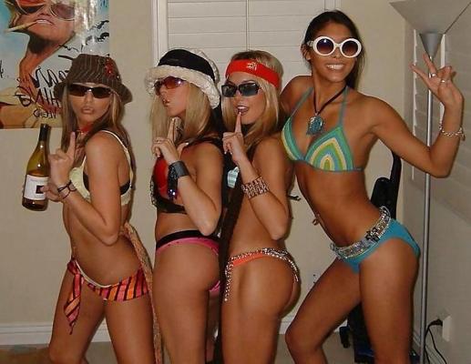25P Group of girls Vote which one would get fucked first.
