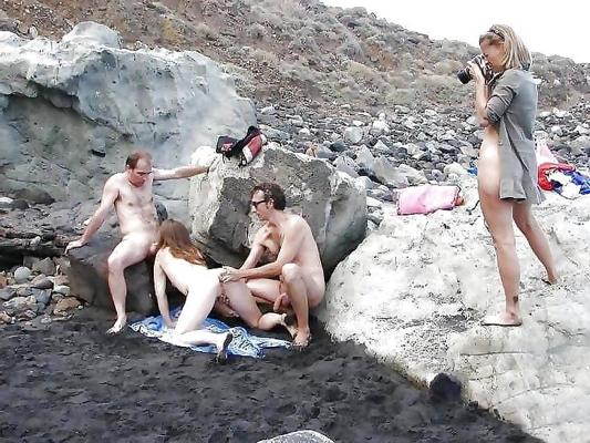 25P On the Beach &amp; by the Pool 6