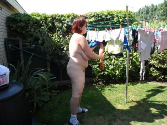 16P Bbw mix 1198 (Dans le jardin)