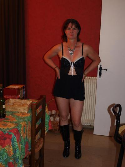25P Exposed fucktoy slut pig sophie 