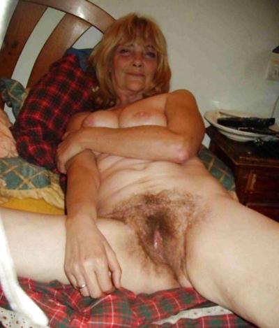 25P Mom is A Dirty Whore By TROC