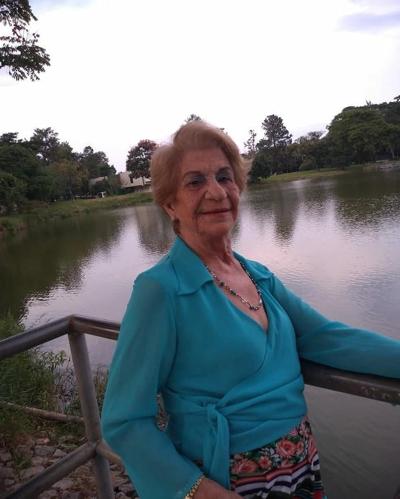 8P Coroa gostosa (hot gilf)