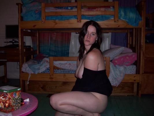 9P Girl subs met kinky bitch