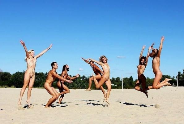 15P Naked sport by Nackedei 022