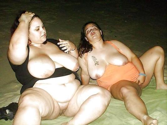 20P REAL BBW Lesbian Couple On The Beach
