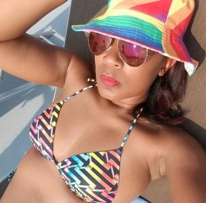 23P Tasha, une MILF au chocolat de 45 ans