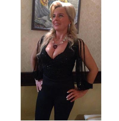 24P ROU ROMANIAN MILFS 58 MOM IS A HORNY TITS MONSTER
