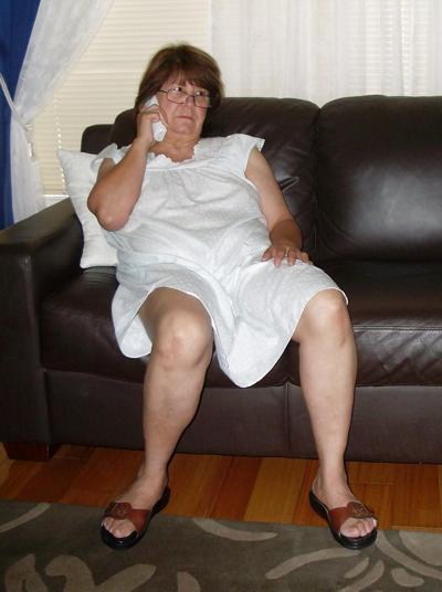25P Rosemary sexy piernas y upskirt 12