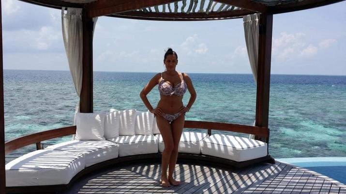 25P Romanian Jane - Maldives Memories NOV 14