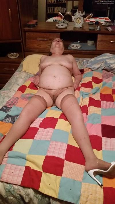 25P Only Hot Grannies And Matures In Solo Mix #14 - GregRotten
