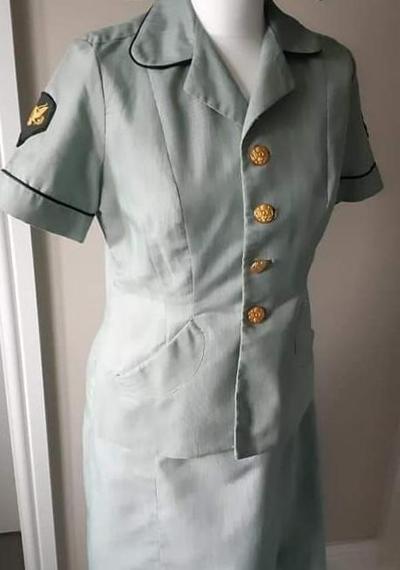 25P 女性兵士 1