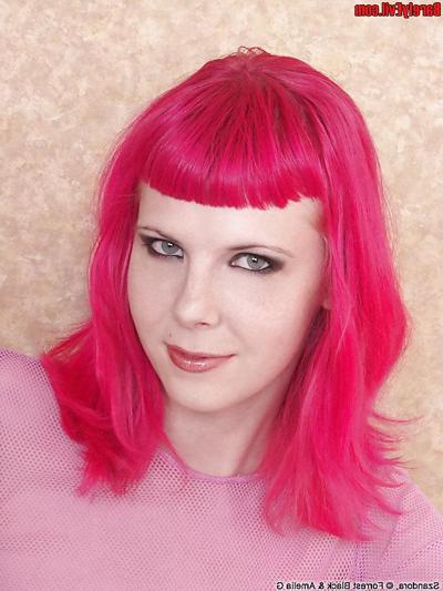 15P Hot Pink Emo Teen in Bath