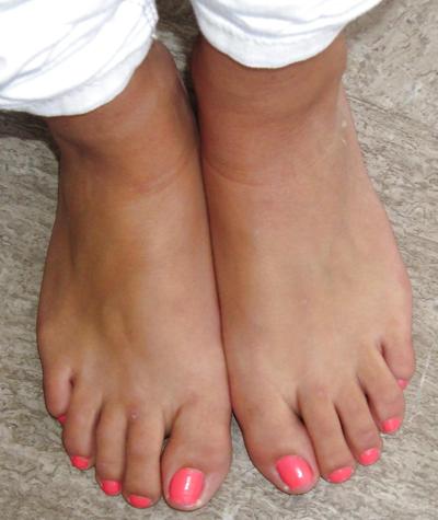 6P Sexy toes and soft dirty soles like cum