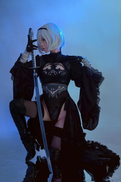 25P БАНБАНКО - косплей 2B (Nier: Automata)
