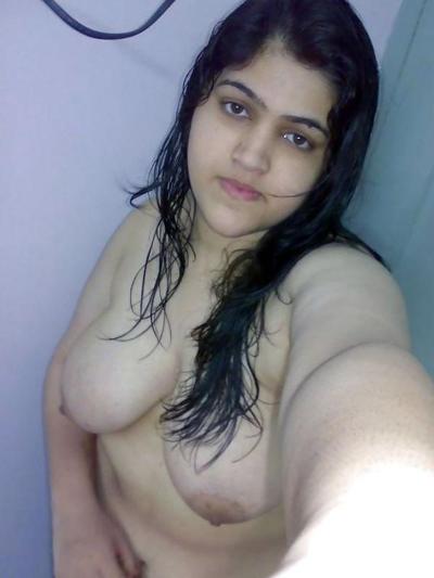 6P Fille pakistanaise posant seins nus - coolbudy