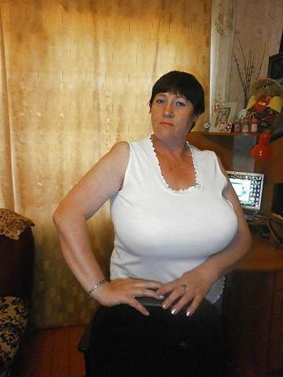 19P Milf rusa tetona 7