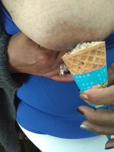 25P Mrs Manoela 70 yo is a granny of one of my friend