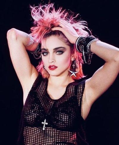 25P 80's disco style: Madonna