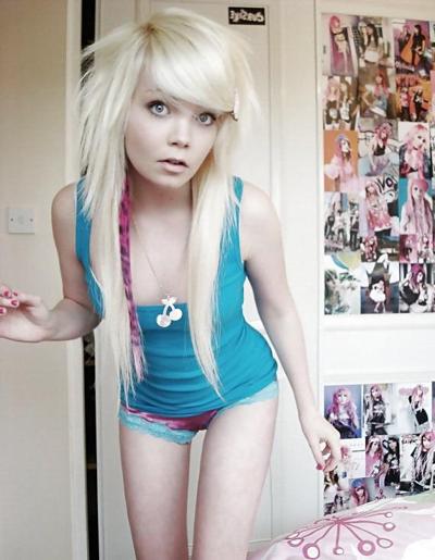 23P Cute young teen amateur babes !