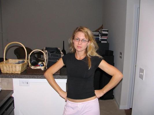 25P Women Need Exposure 895 - Hot Skinny Blonde
