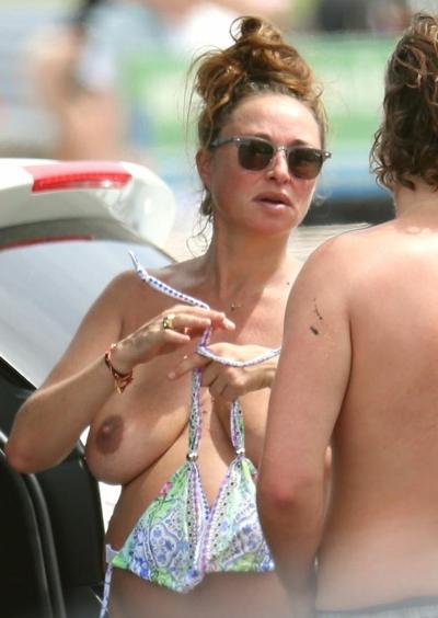 8P Camilla Francks topless and pregnant Bondi beach jan 2018