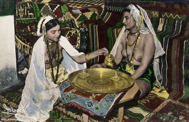 6P Vintage Arab