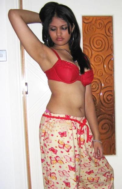 25P Desi Porn Pics 1