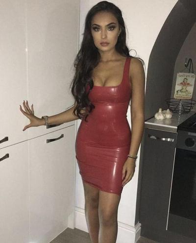 16P Amateur in tight dreses 9