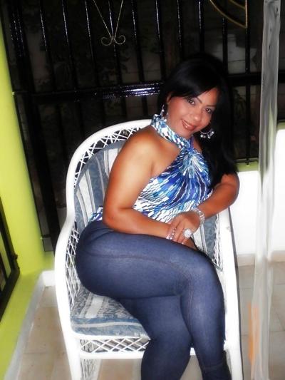 4P Pero que morena tan mas rica