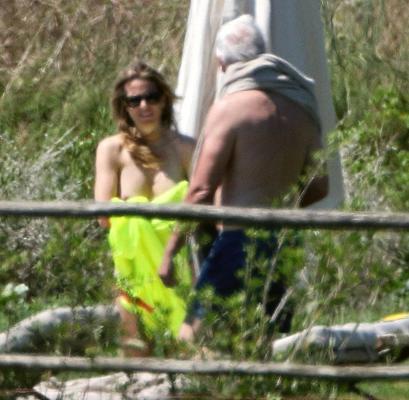 11P Alejandra Silva topless vacation Italy aug 2019