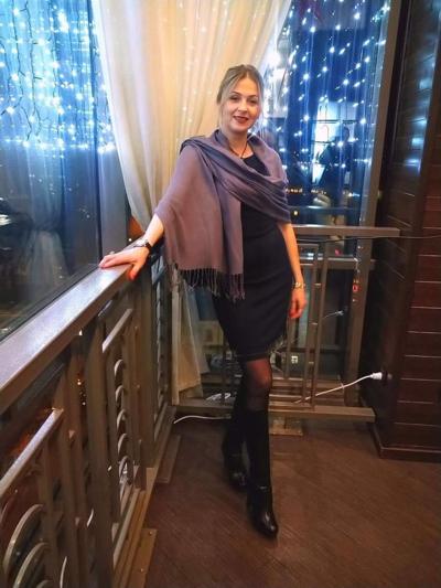 25P Milfs &amp; Gilfs wearing boots no.60